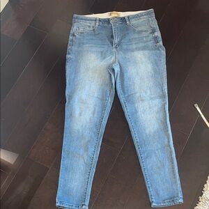 Democracy “AB” technology Light Blue Skinny Jeans distressed size 12